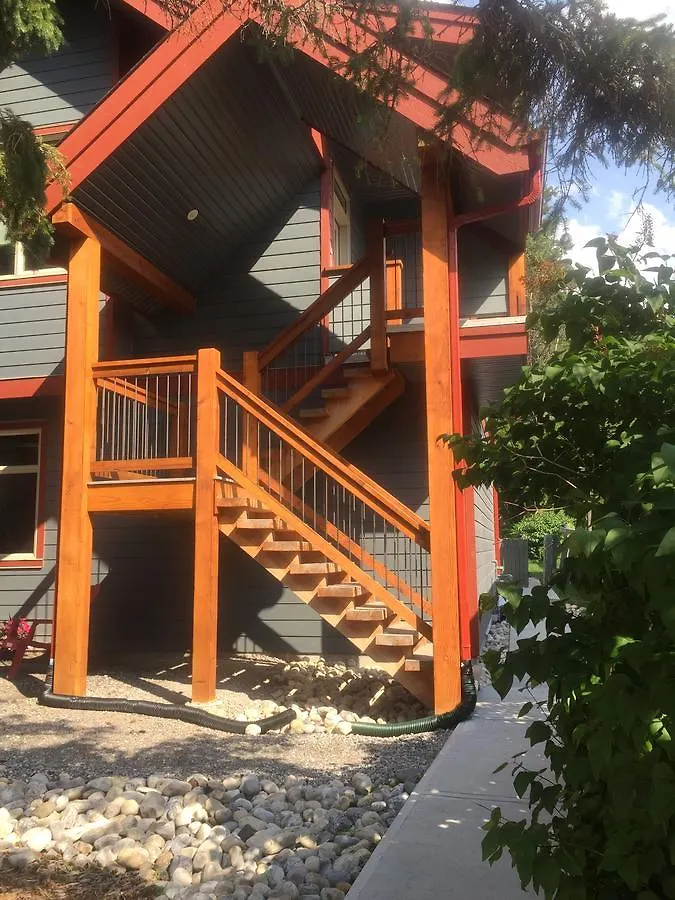 Bed & Breakfast Banff'S Original Cowboy Bed And Breakfast Canada