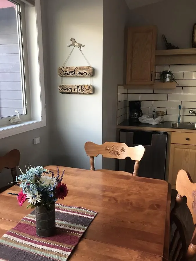 Banff'S Original Cowboy Bed And Breakfast Bed & Breakfast