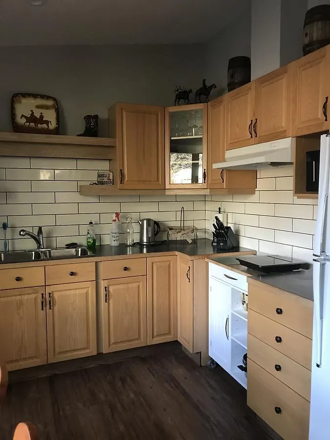 Banff'S Original Cowboy Bed And Breakfast Canada